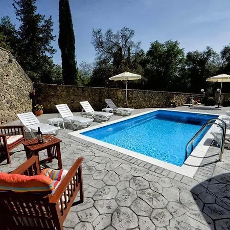 Natalia * Kouramades